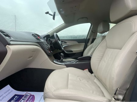 2011 Vauxhall Insignia 1.8 VVT-I EXCLUSIVE 138BHP LOW KM €3,450 thumbnail