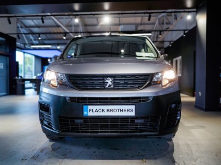 2021 Peugeot Partner 1.5 Blue HDI 75 Panelled 6.2 3 €17,500