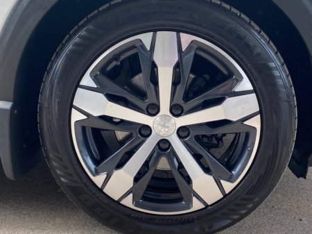 2022 Peugeot 5008 1.5 BlueHDi 130bhp Auto GT €39,900