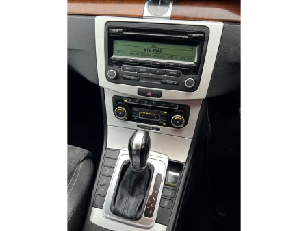 2011 Volkswagen Passat 2.0 TDI D6F BLUEMOTION 140HP 4DR AUTO €4,950