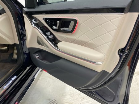 2025 Mercedes-Benz S Class S 580 e AMG Line | Long Wheel Base, Electric Panoramic Sunroof, Reversing Camera, 360-degree Reversing Camera €144,950 thumbnail