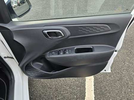 2021 Hyundai i10 1.0 PETROL Deluxe Plus MODEL LOW MILEAGE, FINANCE, NEW NCT, WARRANTY, 5 STAR REVIEWS €13,995 thumbnail