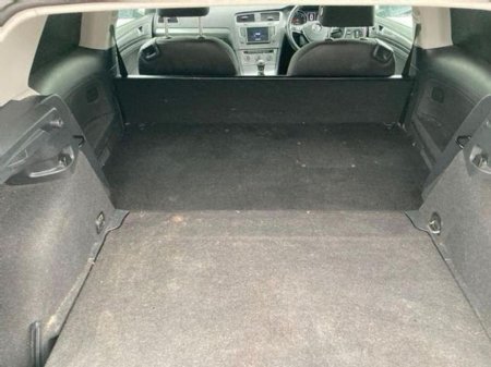 2017 Volkswagen Golf  €6,900