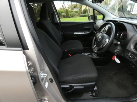 2016 Toyota Yaris 1.3 AUTO ONLY 52000 KM €10,450 thumbnail