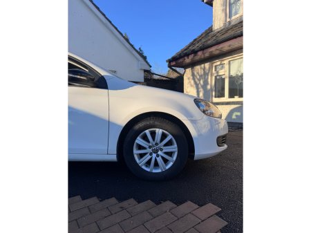 2012 Volkswagen Golf Golf €8,950 thumbnail