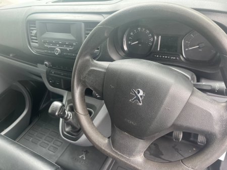 2020 Peugeot Expert  €18,500 thumbnail