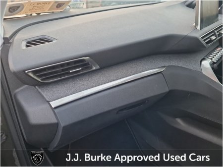 2020 Peugeot 3008 1.5 BlueHDi 130bhp Allure Auto €19,950 thumbnail