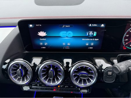 2023 Mercedes-Benz EQA 350 AMG LNE PREMIUM 4MATIC 4WD//GREAT SPECIFICATION//MERCEDES SERVICE HISTORY//SIMI AND AA DEALER €34,950 thumbnail