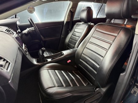 2013 Toyota Avensis 2.0 D-4D 125 BHP Terra €6,500 thumbnail