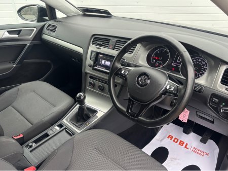 2015 Volkswagen Golf 1.6 TDI MATCH BLUEMOTION 105PS 5 5DR €11,950 thumbnail