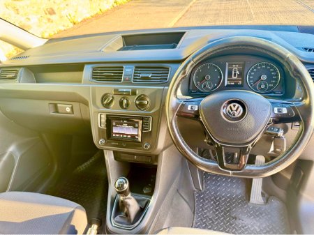 2018 Volkswagen Caddy C20 STARTLINE TDI 5DR €7,995 thumbnail