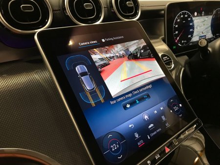 2025 Mercedes-Benz GLC Class GLC300 DE 4Matic AMG Line + PHEV €85,500 thumbnail