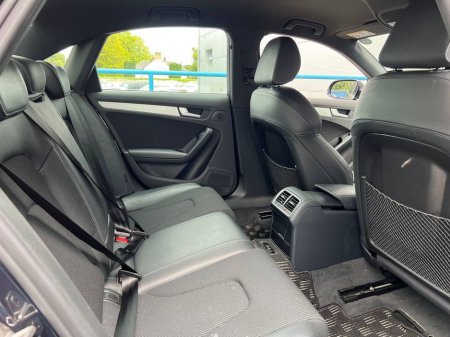 2015 Audi A4 S-LINE 2.0 TFSI AUTO // VERY LOW MILEAGE // FULL SERVICE HISTORY // NEW 19" DIAMOND CUT S-LINE ALLOYS €18,950 thumbnail