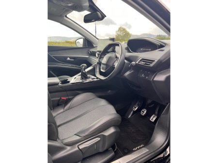 2023 Peugeot 5008  €38,500