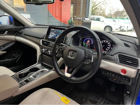 2020 Honda Accord €27950! 2020 HONDA ACCORD EX 2.0 AUTOMATIC / CRUISE CONTROL / REVERSE CAMERA / ELECTRIC MEMORY & HEATED SEATS / PANORAMIC SUNROOF / PADDLE SHIFTERS / APPLE CARPLAY €27,950 thumbnail