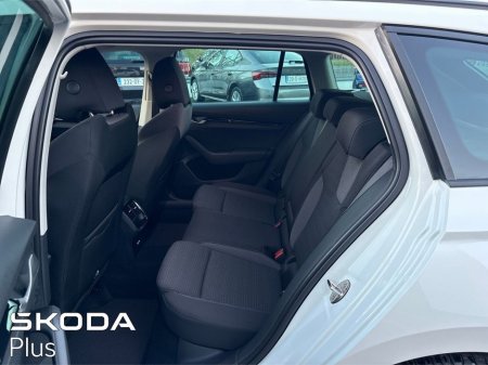 2025 Skoda Octavia Selection 1.5TSI 115HP €32,950 thumbnail