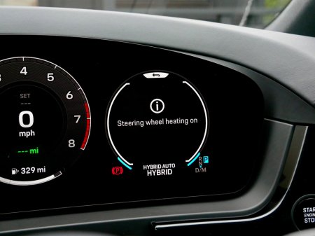 2025 Porsche Cayenne Cayenne E-Hybrid Coup&eacute; €123,950 thumbnail