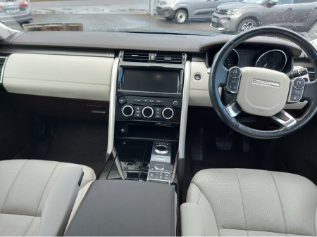 2017 Land Rover Discovery 2.0 SD4 HSE 240PS 7 €29,950 thumbnail