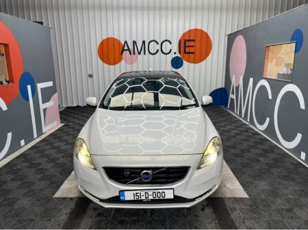 2015 Volvo V40 €13950 2015 VOLVO V40 AUTOMATIC PAN ROOF / BLACK LEATHER €13,950
