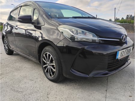 2015 Toyota Vitz 2015 TOYOTA VITZ AUTOMATIC