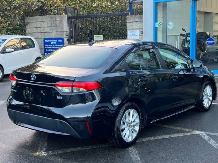 2019 Toyota Corolla ''S'' EDITION 1.8 HYBRID // 16" ALLOYS // REVERSE CAMERA // DIGITAL CLIMATE CONTROL €17,900 thumbnail