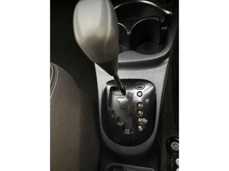 2020 Toyota Yaris  €12,990 thumbnail