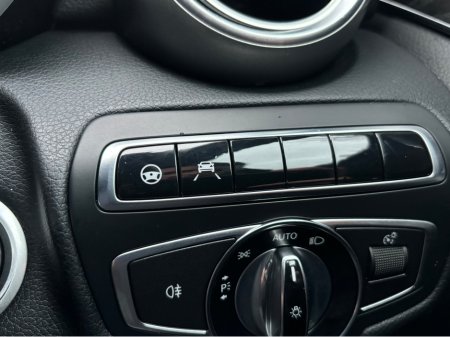 2015 Mercedes-Benz C Class C200 AVANTGARDE AUTO 4DR €11,950 thumbnail