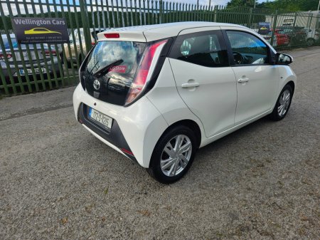 2017 Toyota Aygo 1.0 X-PLAY 4DR €7,650