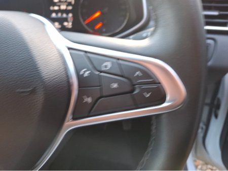 2021 Renault Clio DYNAMIQUE TCE 100 MY19 5DR thumbnail