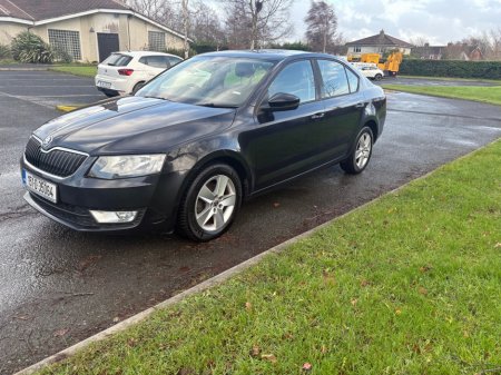 2015 Skoda Octavia AMBITION 1.6 TDI 105HP DSG 4 4DR AUTO €5,750