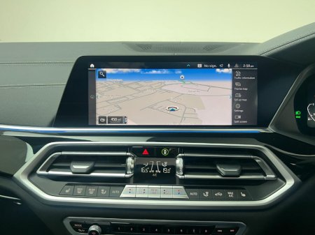 2022 BMW X5 45E M SPORT XDRIVE €66,990 thumbnail