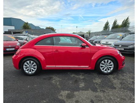 2017 Volkswagen Beetle DESIGN 2.0 TDI ** 1 OWNER IRISH CAR ** PANORAMIC GLASS ROOF ** APPLE CARPLAY / ANDROID AUTO ** PARKING SENSORS ** SERVICE HISTORY ** 2 KEYS ** STUNNING EXAMPLE ** €15,995