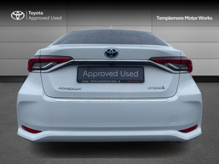 2022 Toyota Corolla COROLLA HYBRID LUNA SALOON €31,500