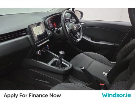 2021 Renault Clio Iconic TCe 100 MY19 €16,995