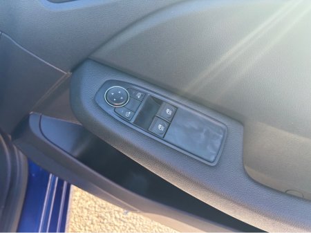 2023 Renault Clio EQUILIBRE TCE 90 MY22.5 5 5DR Finance Available own this car from €68 per week €15,899