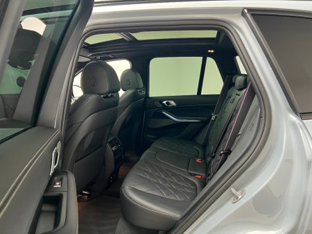 2025 BMW X5 50E M SPORT XDRIVE *PAN ROOF* €102,990 thumbnail