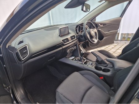 2016 Mazda Mazda3 1.5 D 105PS EXECUTIVE SE 4DR €9,950 thumbnail