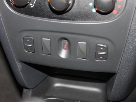 2017 Dacia Sandero Stepway Alternative 1.5 DCI 90 €8,750 thumbnail