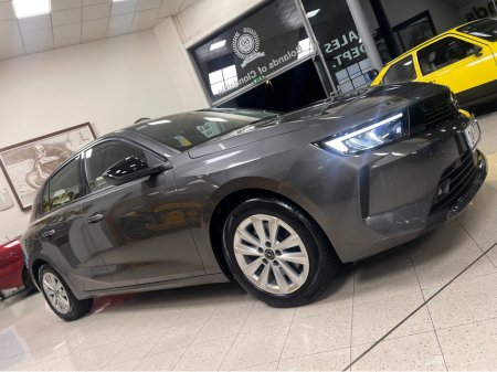 2024 Opel Astra AUTOMATIC DIESEL Best Value As New  **Finance Arranged/High Spec/Automatic www.bolands.ie Est.1955 €25,950 thumbnail