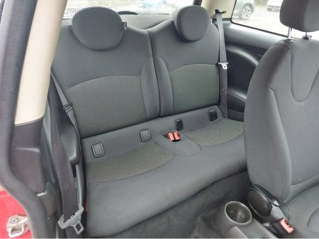 2014 MINI Hatch 1.6 D 3DR ONE €8,500