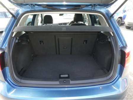 2015 Volkswagen Golf with NCT €13,950 thumbnail