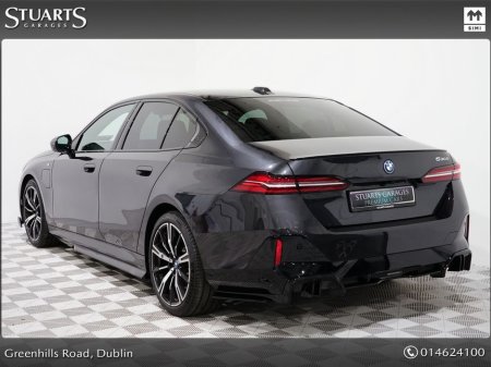 2025 BMW 5 Series *COMFORT PLUS PACK AND 20” 938 STAR ALLOYS* SOPHISTO GREY METALLIC, BLACK QUILTED LEATER INTERIOR, 20” 938m ALLOYS, COMFORT ACCESS, HEATED STEERING WH €68,945