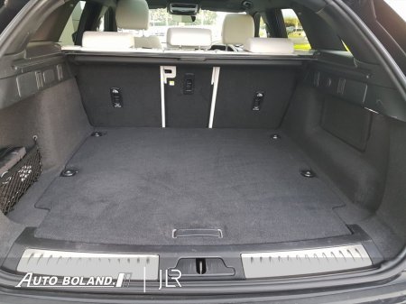 2024 Land Rover Range Rover Velar 2.0 I4 PHEV 404 PS 4WD R-Dynamic S €69,955 thumbnail