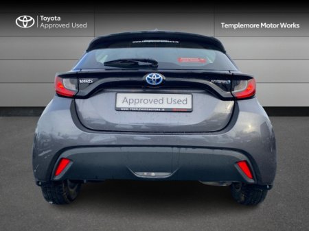 2024 Toyota Yaris YARIS 1.5 HYBRID LUNA €27,500