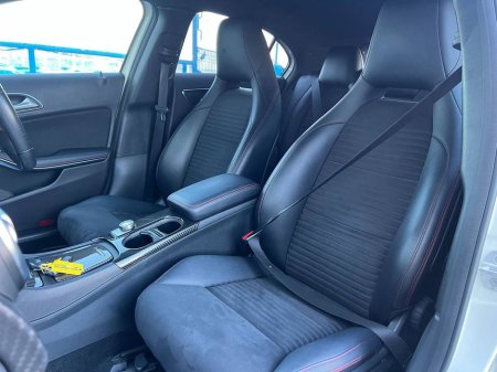 2015 Mercedes-Benz A Class A180 AMG-LINE 1.6 // SERVICE HISTORY // REVERSE CAMERA // DUAL ZONE CLIMATE CONTROL €15,750 thumbnail