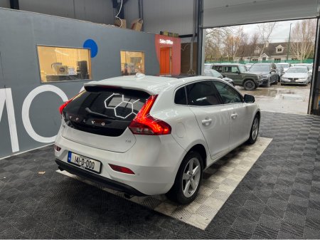 2014 Volvo V40 €11950! 2014 VOLVO V40 AUTOMATIC SUNROOF  1.6L PETROL / 88K KMS / ADAPTIVE CRUISE CONTROL, HEATED SEATS, REVERSE CAMERA & MORE €11,950