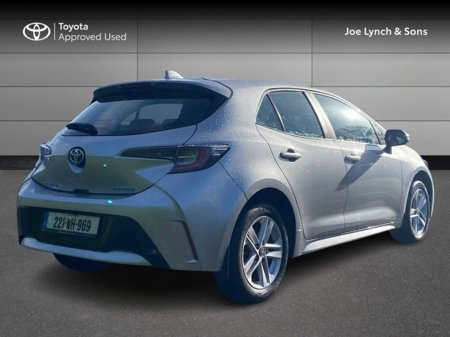 2022 Toyota Corolla COROLLA HYBRID LUNA H/B €25,950
