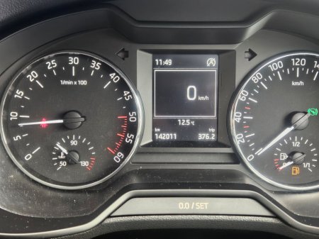 2015 Skoda Octavia COMBI AMBITION 1.6TDI 110HP DSG €10,450 thumbnail