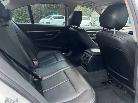 2016 BMW 3 Series 320d LUXURY-LINE // SERVICE HISTORY // LEATHER HEATED POWERED SEATS // REVERSE CAMERA €16,950 thumbnail