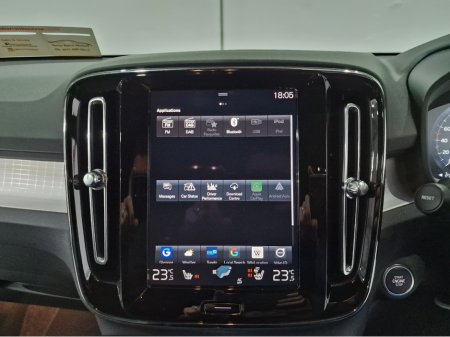 2022 Volvo XC40 T4 PLUS DARK RECHARGE AUTOMATIC **ONE OWNER / APPLE CARPLAY / BLIND SPOT ASSIST / ELECTRIC BOOTLID / HEATED FRONT & REAR SEATS / HEATED STEERING WHEEL / REVERSE CAMERA / WIRELESS PHONE CHARGING** €34,900 thumbnail